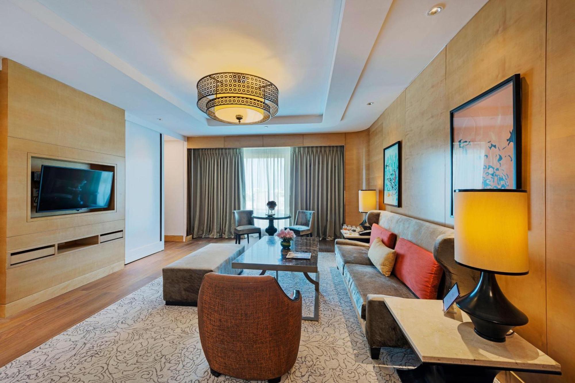 Itc Grand Chola, A Luxury Collection Hotel, Τσενάι Εξωτερικό φωτογραφία A suite at the hotel